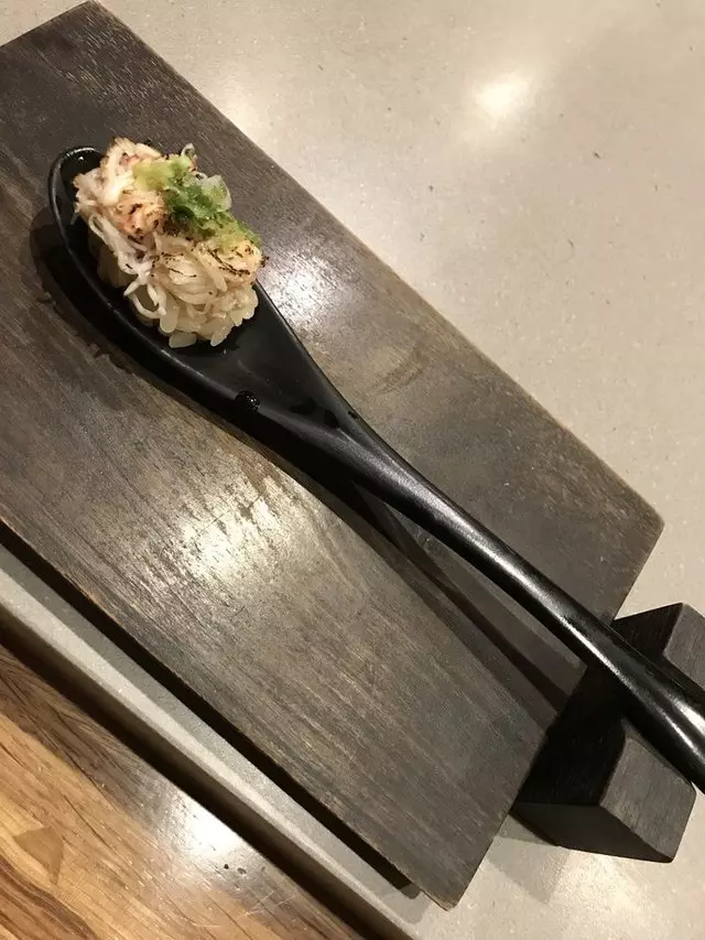 jū-ni