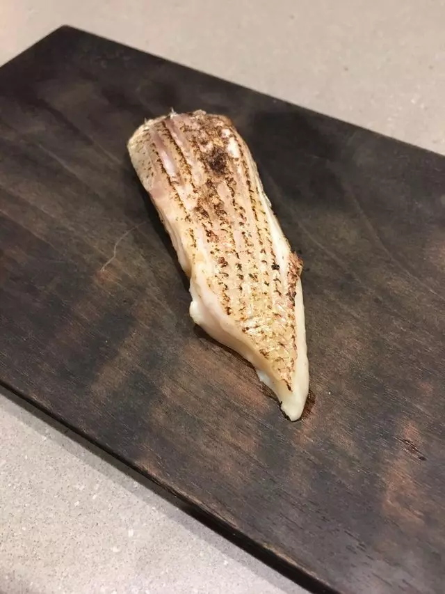 jū-ni