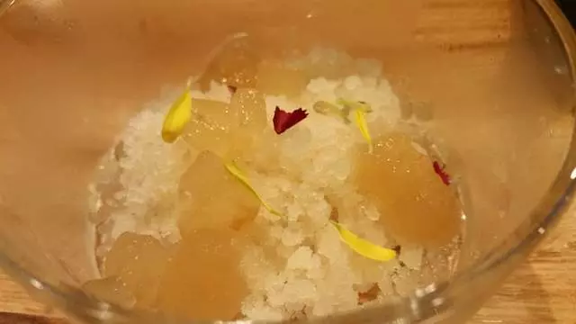 jū-ni