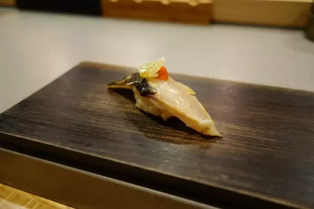 jū-ni