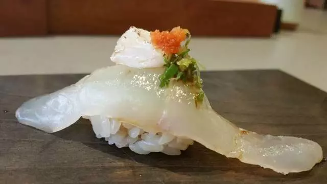 jū-ni