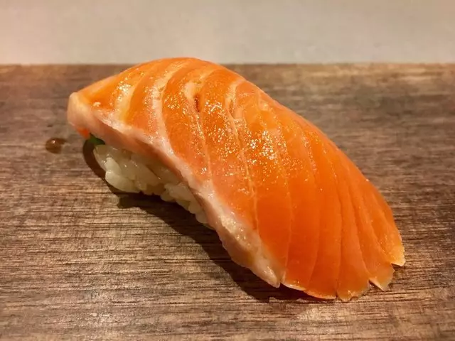 jū-ni