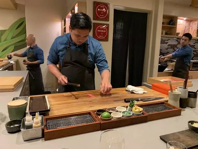 jū-ni