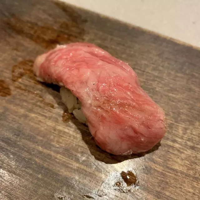 jū-ni