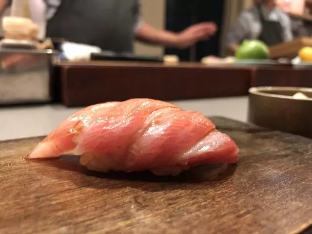 jū-ni
