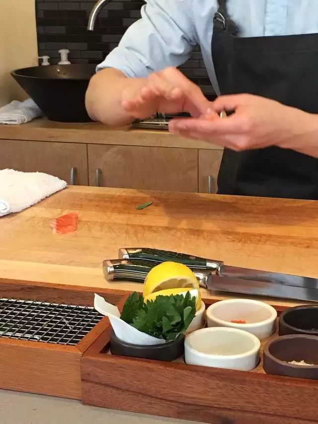 jū-ni