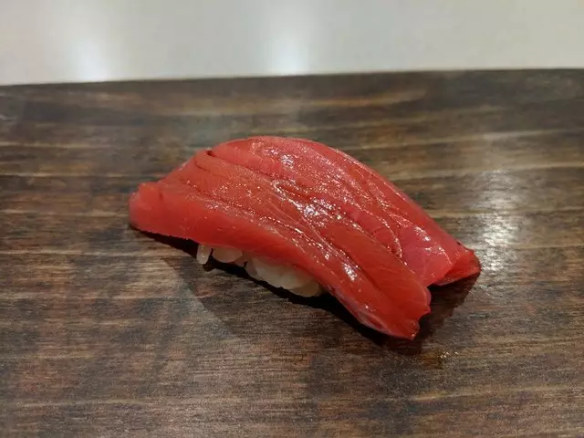 jū-ni