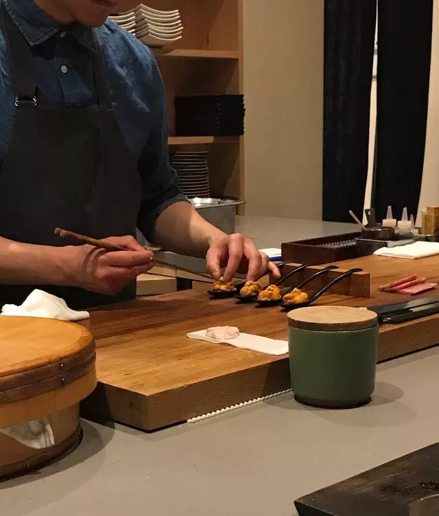 jū-ni