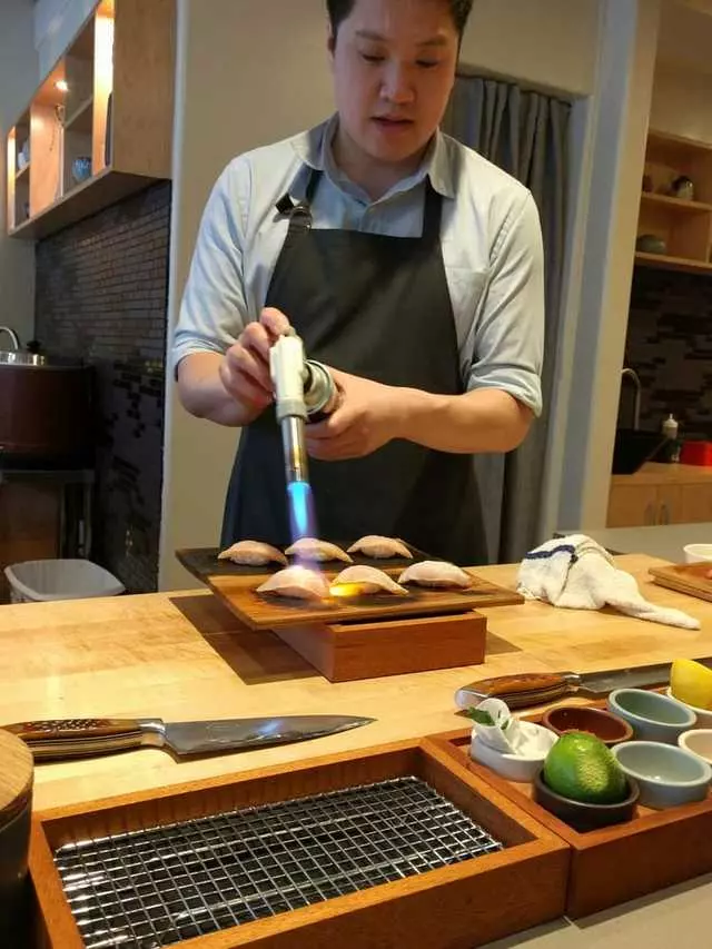 jū-ni