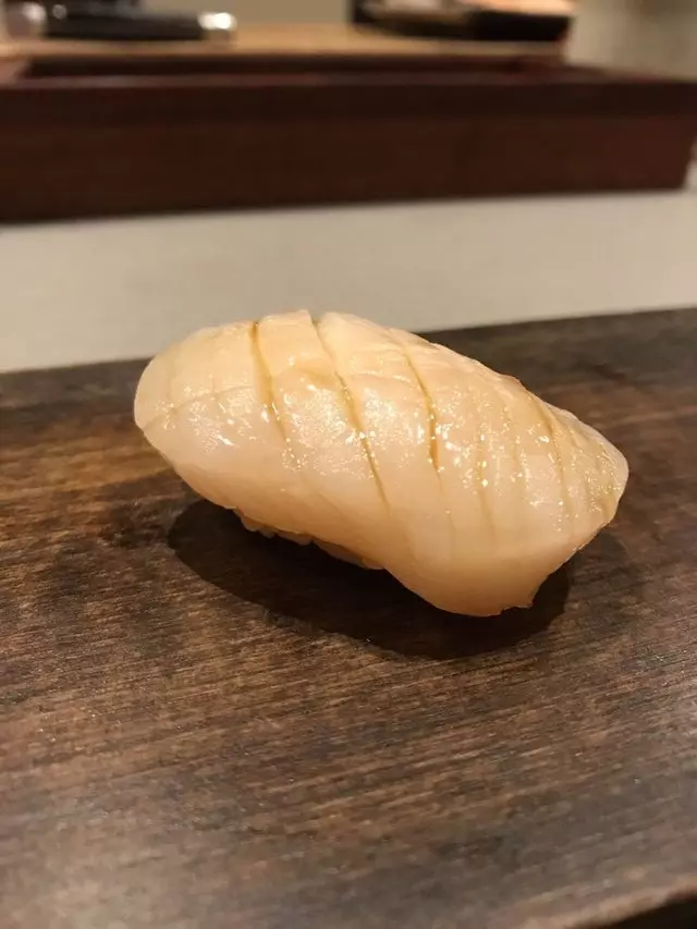 jū-ni