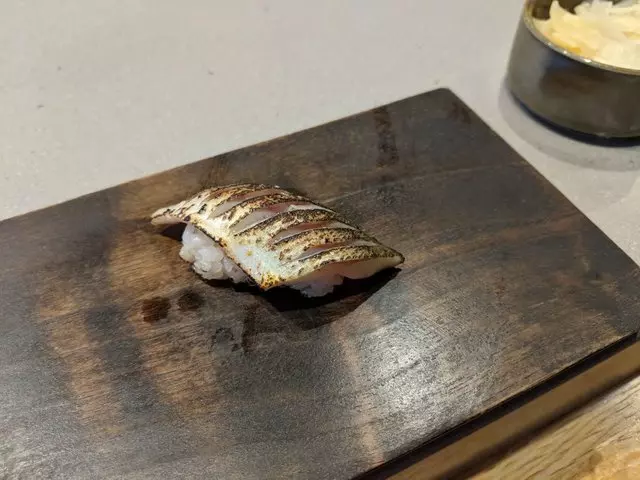 jū-ni