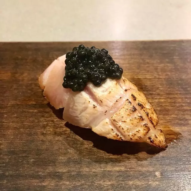 jū-ni