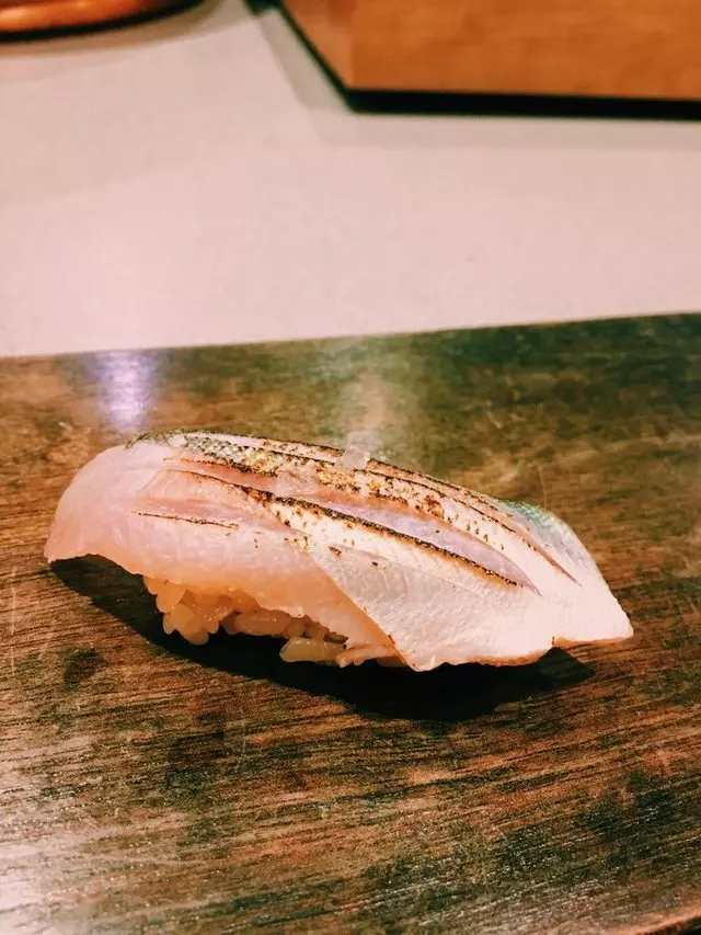 jū-ni