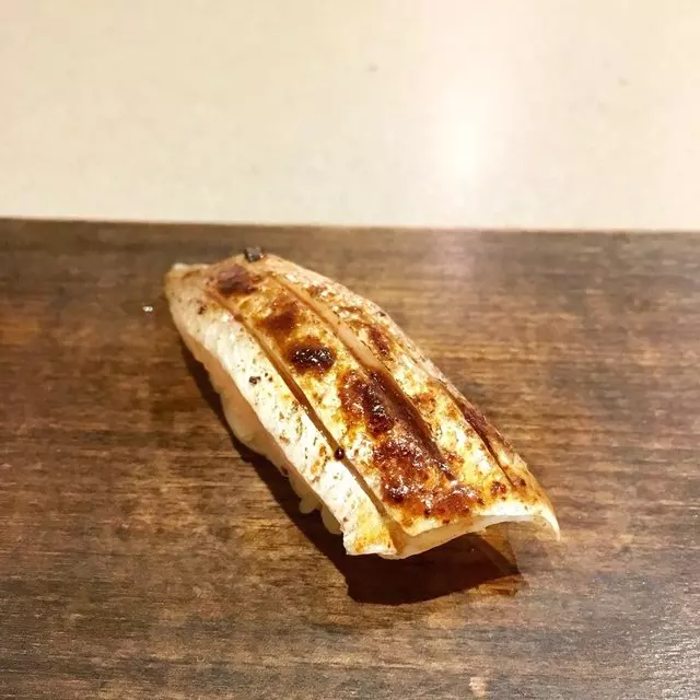 jū-ni