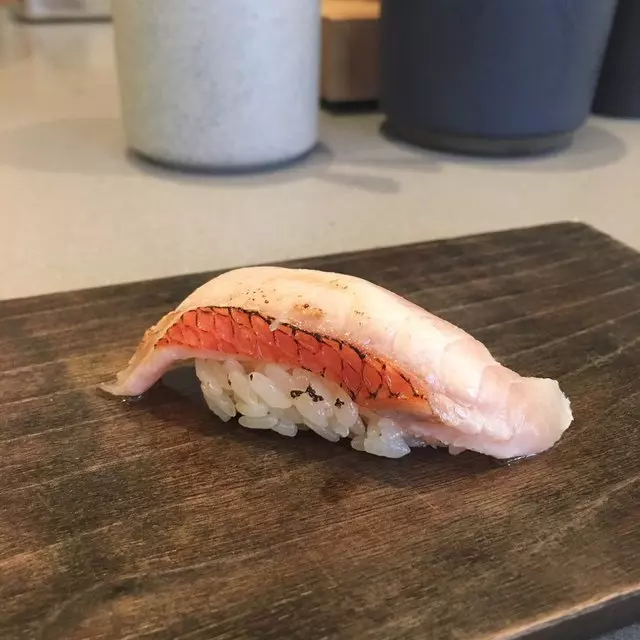 jū-ni