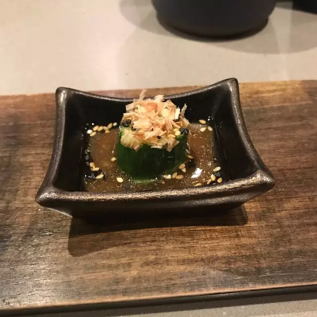 jū-ni