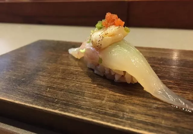 jū-ni