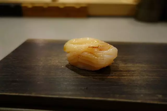 jū-ni