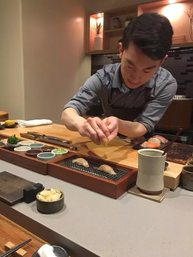 jū-ni