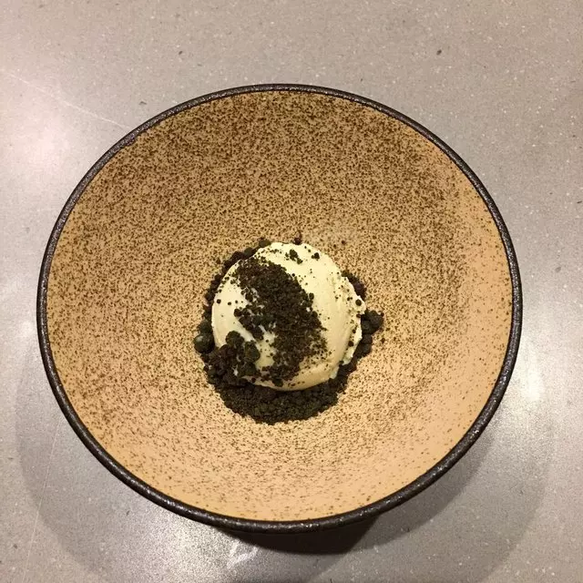 jū-ni