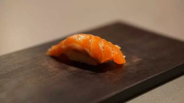 jū-ni