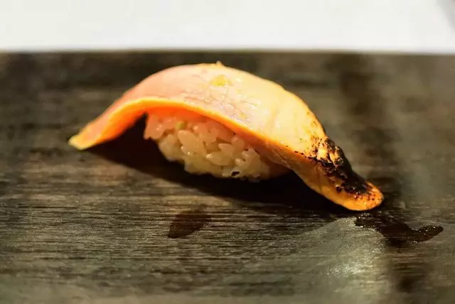 jū-ni