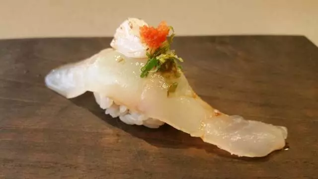jū-ni