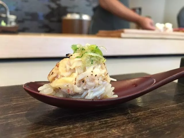 jū-ni