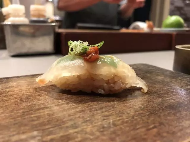 jū-ni