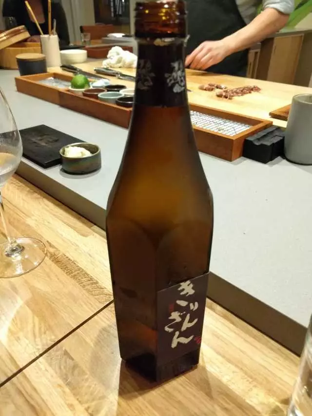 jū-ni