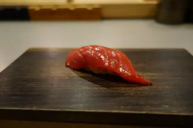 jū-ni