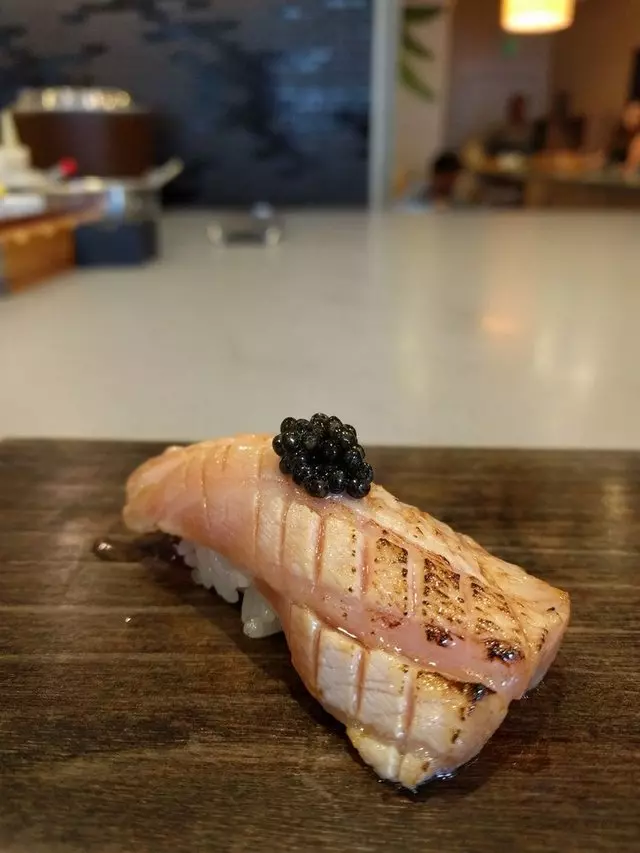 jū-ni