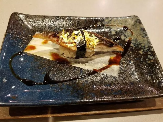 jū-ni