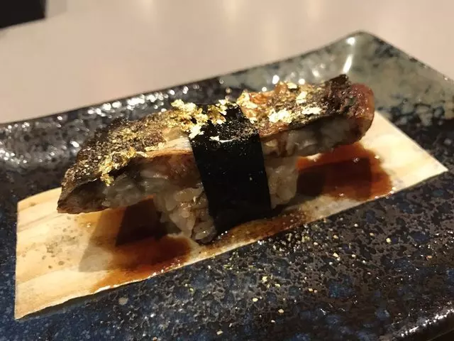 jū-ni