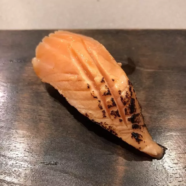 jū-ni