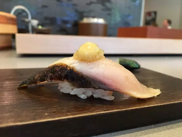 jū-ni