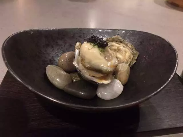 jū-ni