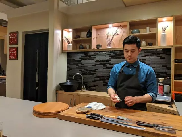 jū-ni