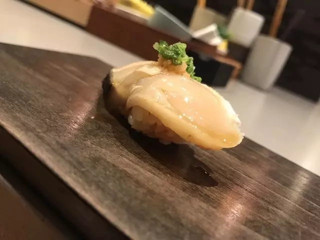 jū-ni