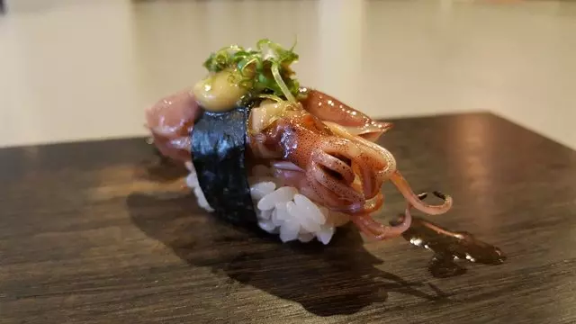 jū-ni