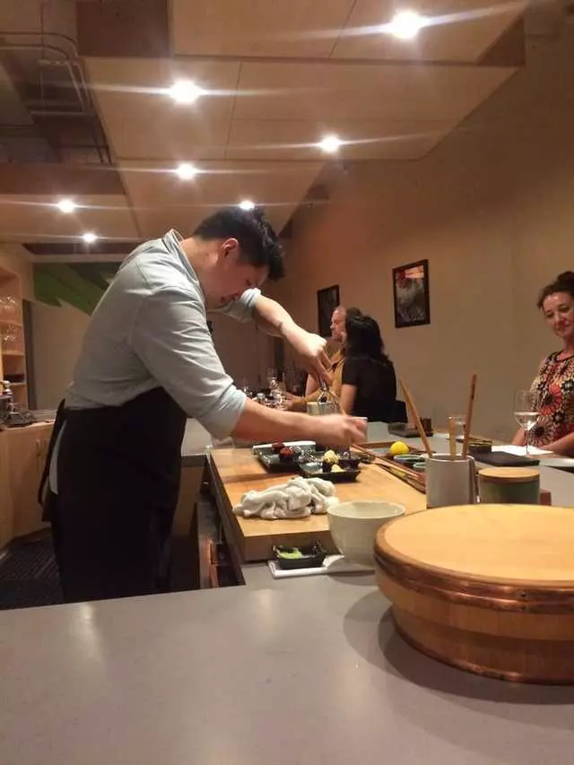jū-ni