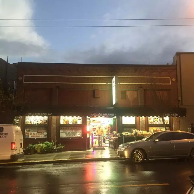 Andi’s Market